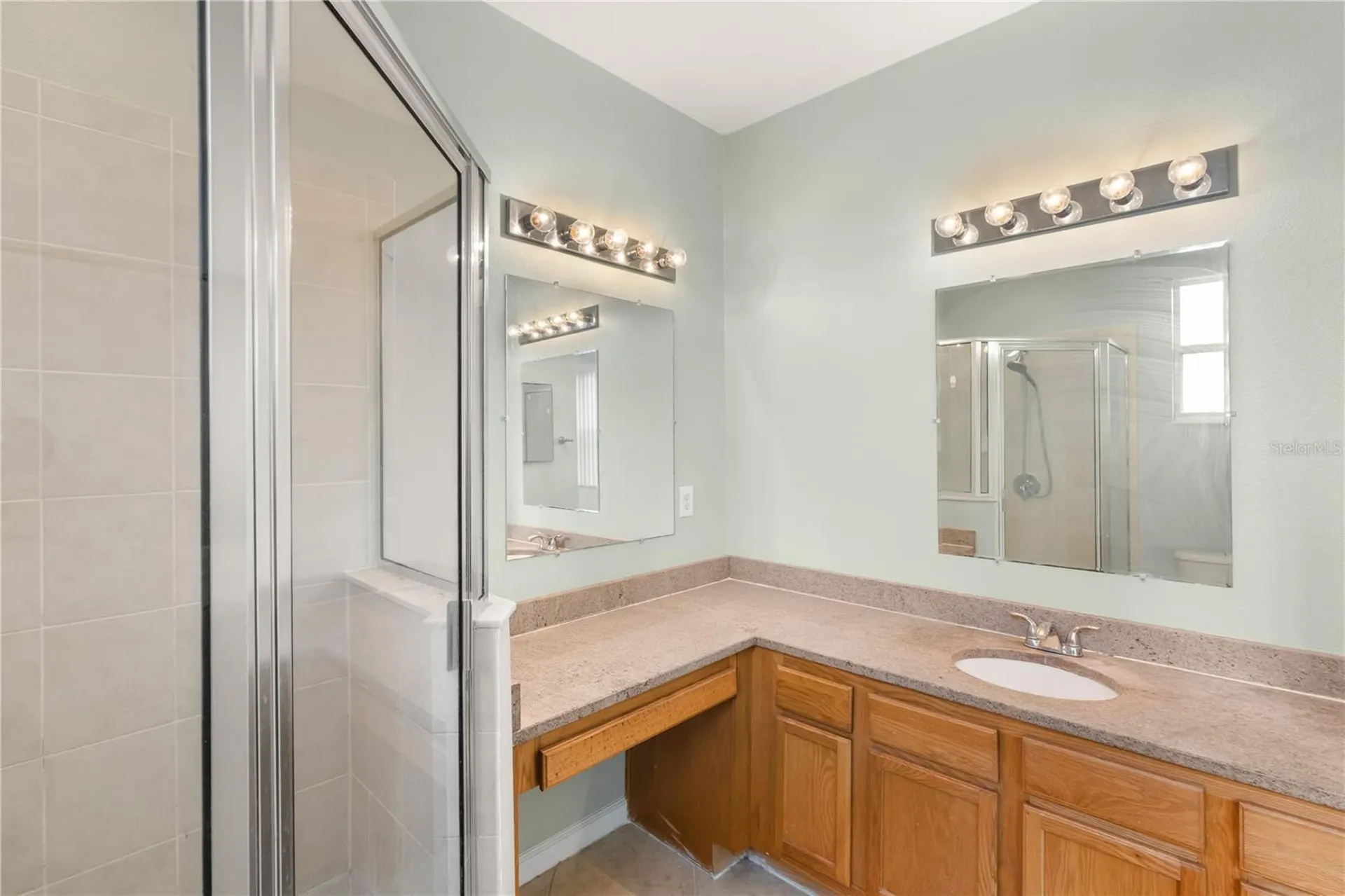 10306 Stone Moss Avenue Tampa FL 33647