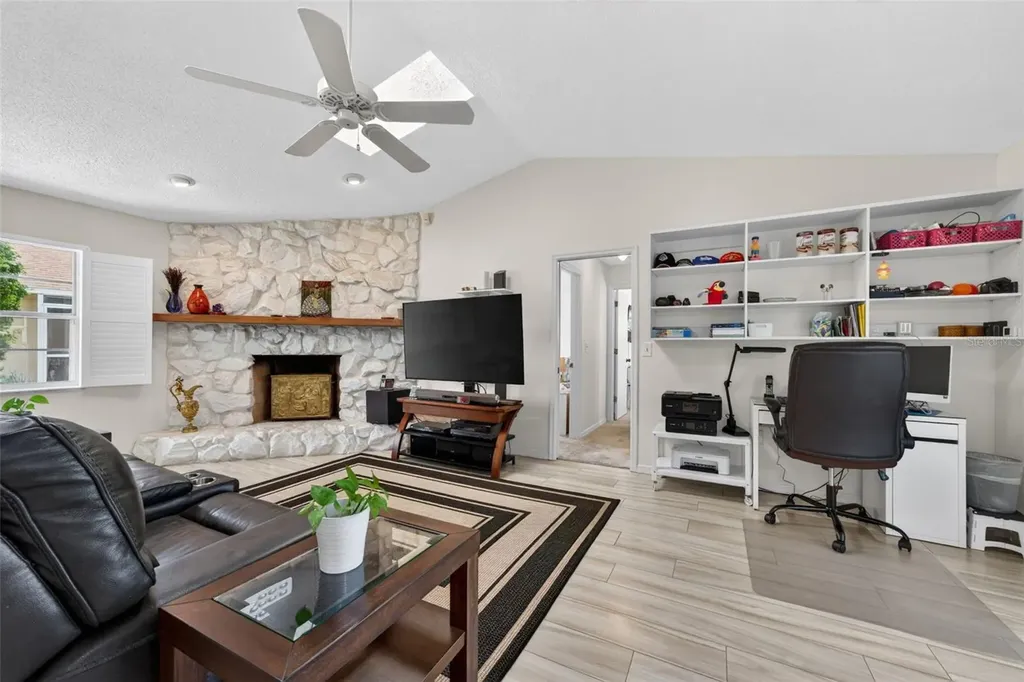 5836 Helen Way Sarasota FL 34243