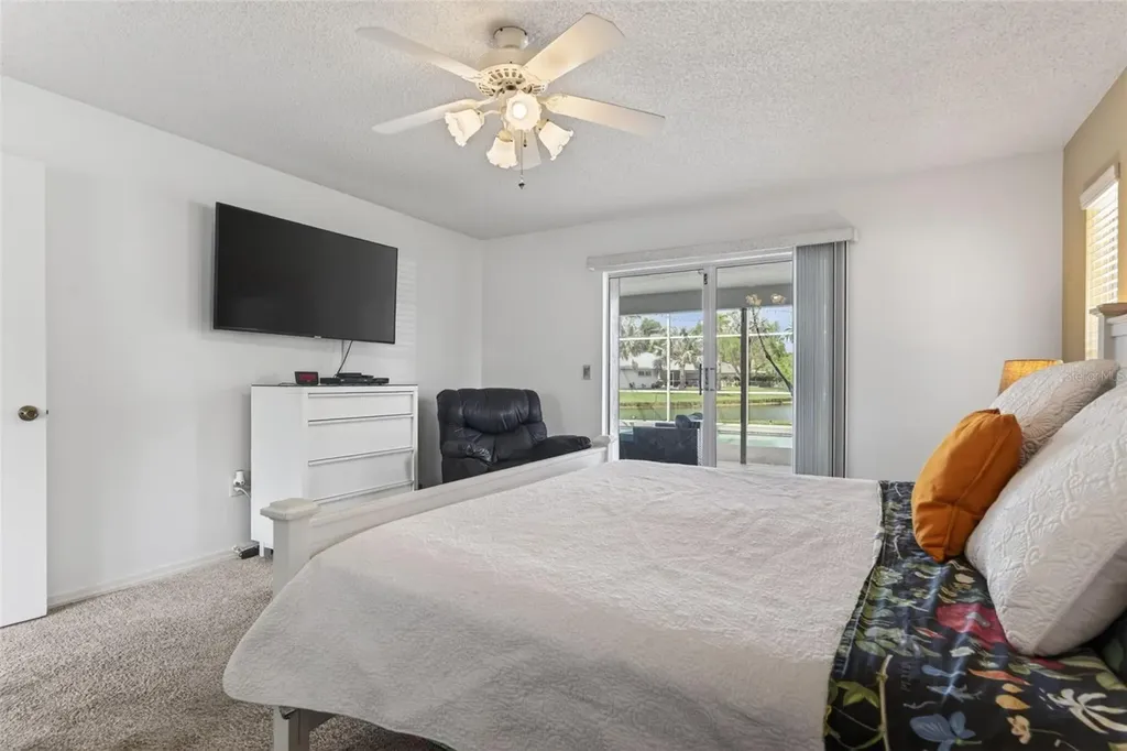 5836 Helen Way Sarasota FL 34243