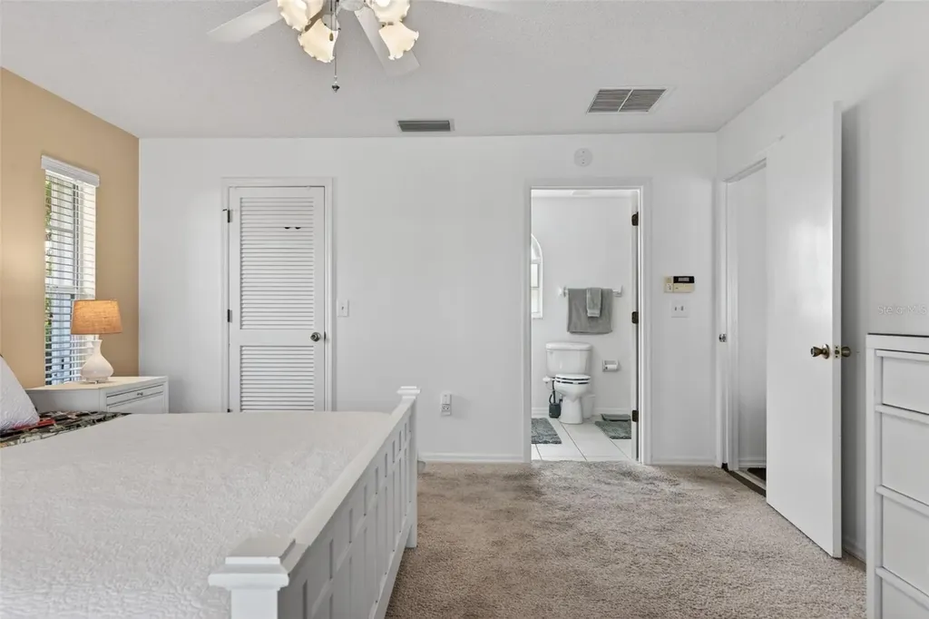 5836 Helen Way Sarasota FL 34243