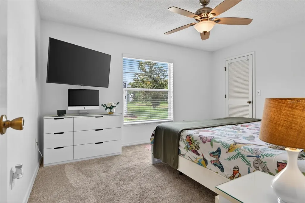 5836 Helen Way Sarasota FL 34243