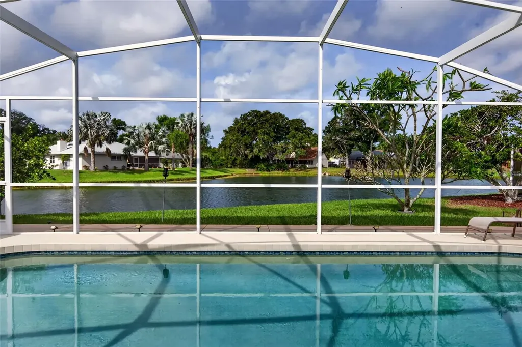 5836 Helen Way Sarasota FL 34243