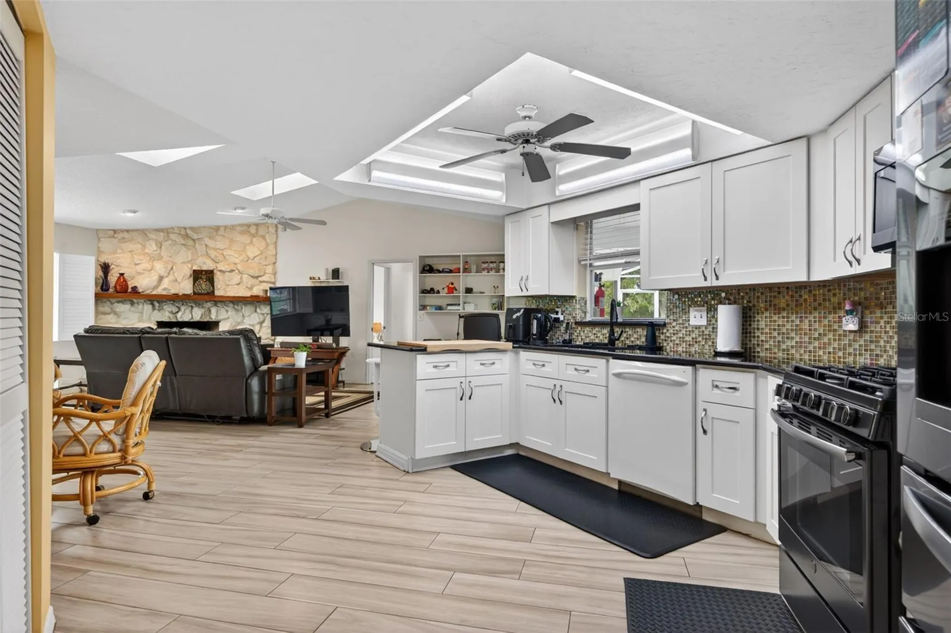 5836 Helen Way Sarasota FL 34243