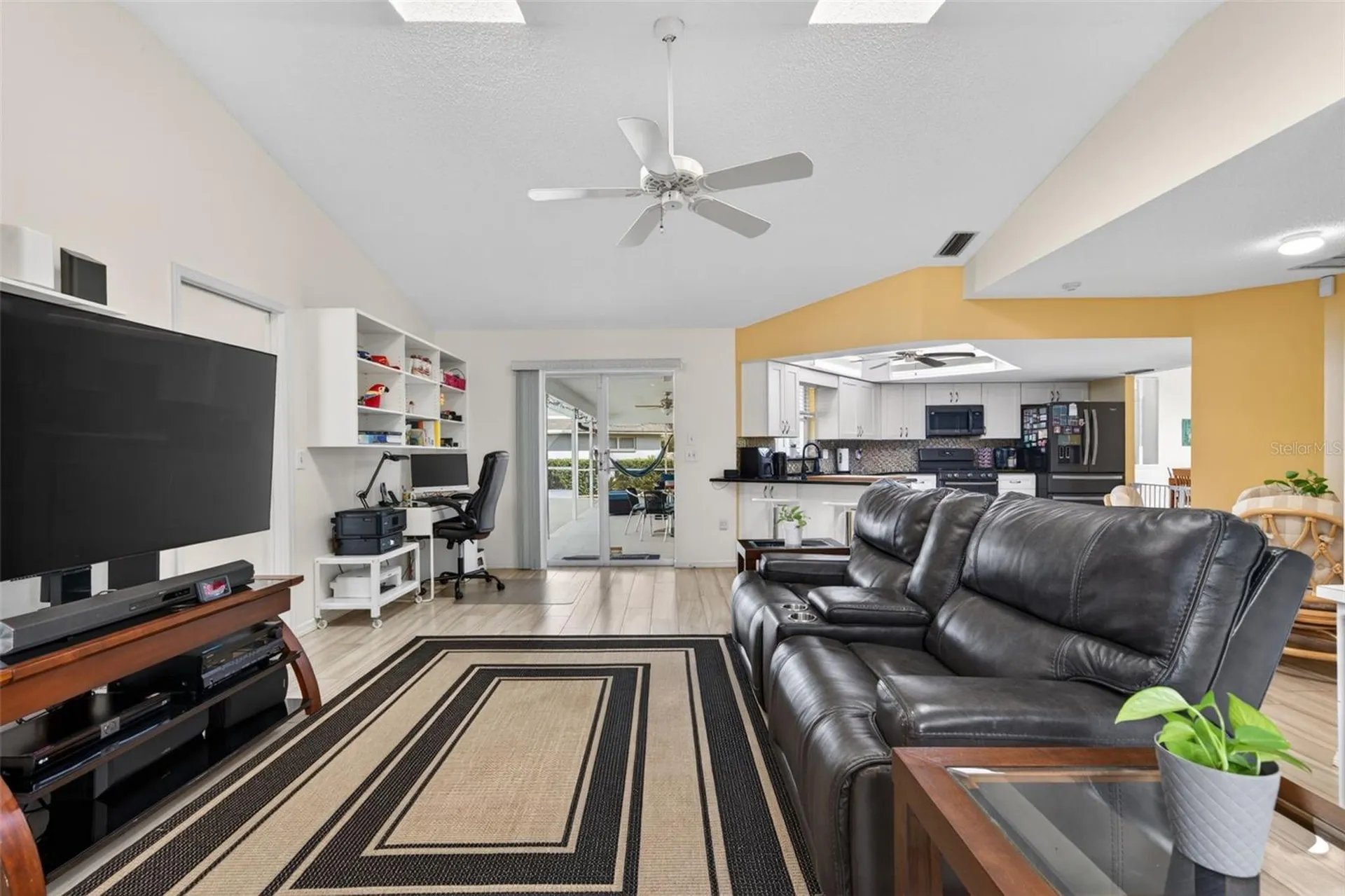 5836 Helen Way Sarasota FL 34243
