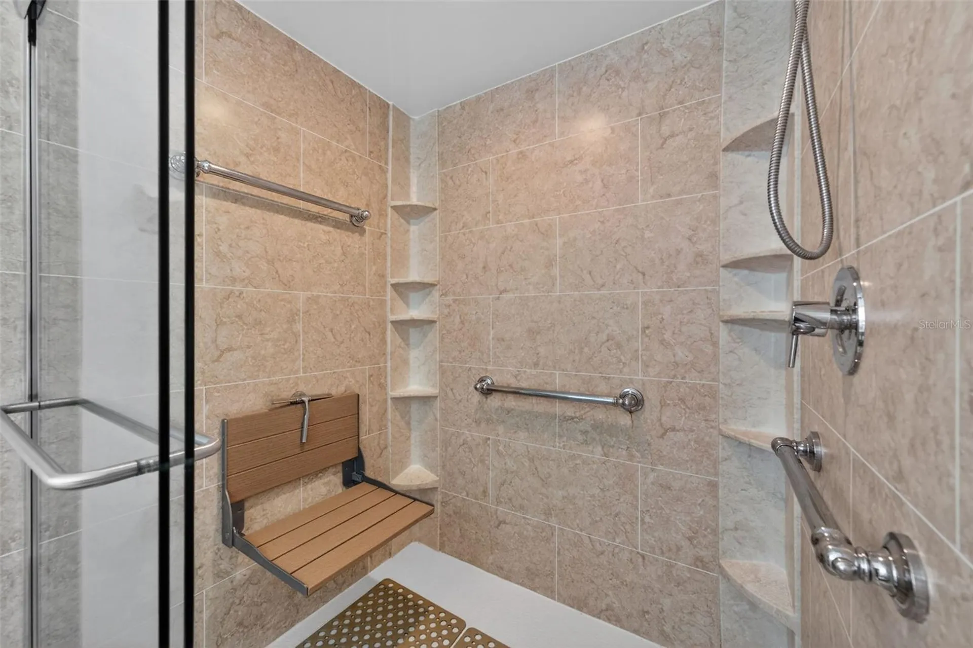 5836 Helen Way Sarasota FL 34243