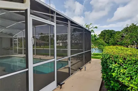 5836 Helen Way Sarasota FL 34243
