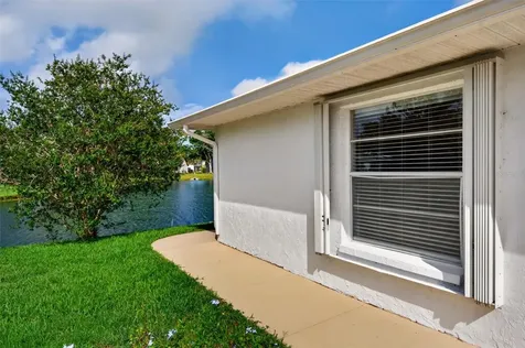 5836 Helen Way Sarasota FL 34243