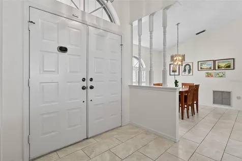 5836 Helen Way Sarasota FL 34243