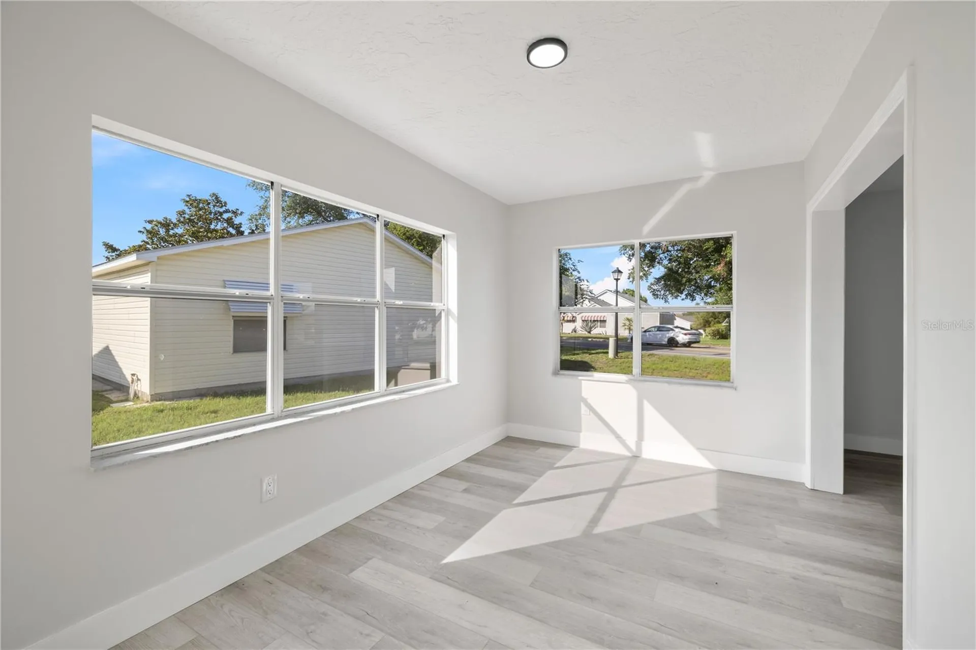 843 Bolivar Street Lady Lake FL 32159