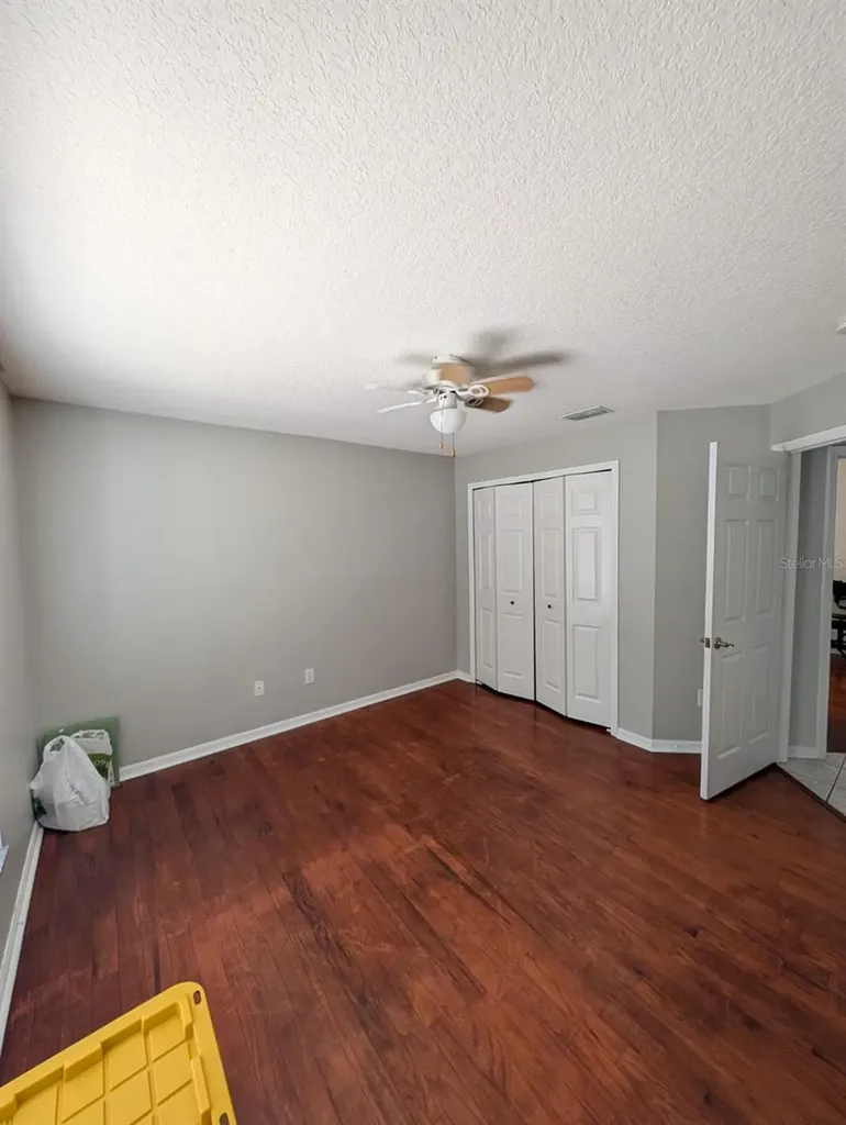 4512 River Overlook Drive Valrico FL 33596
