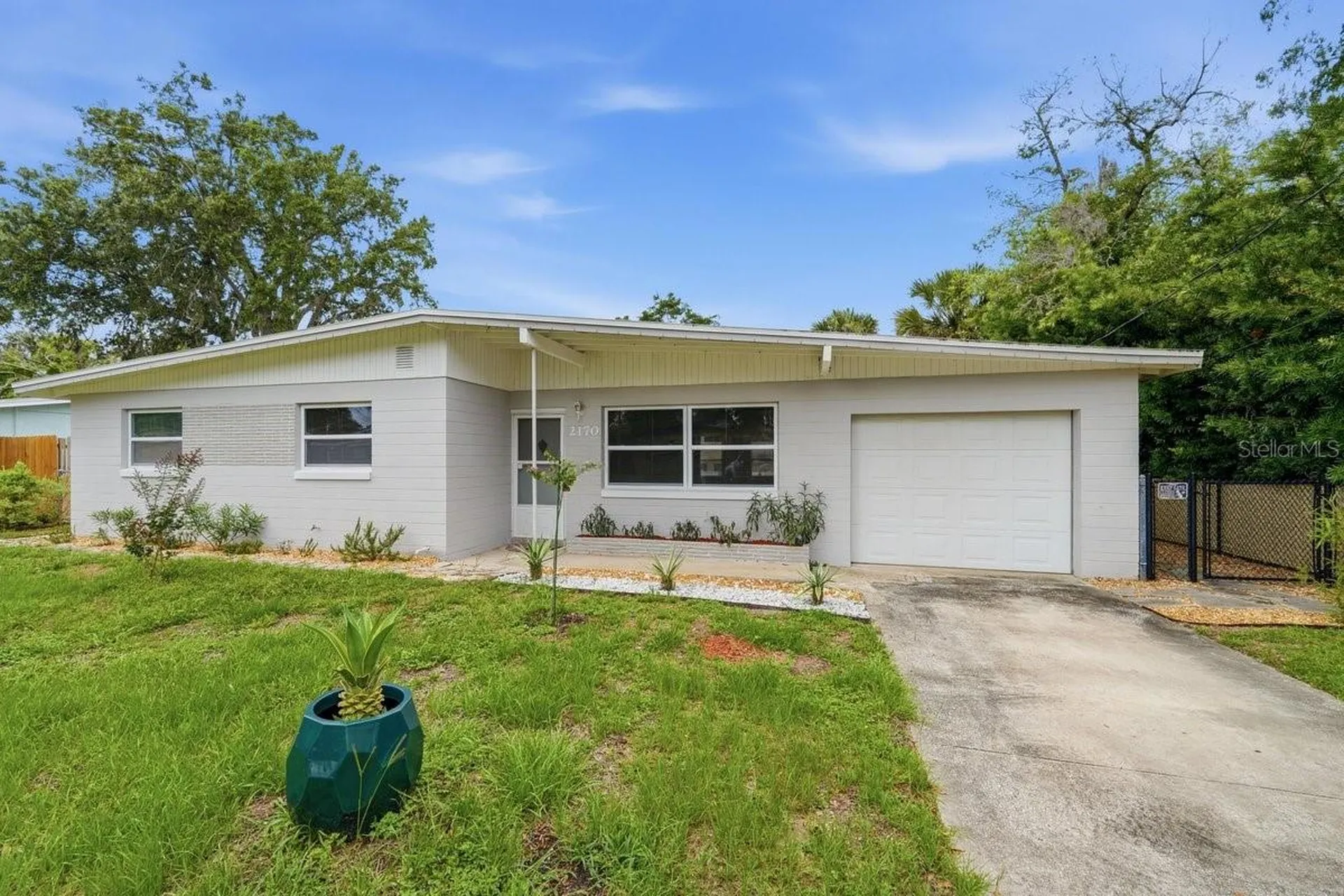 2170 Robinhood Trail South Daytona FL 32119