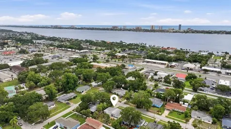 2170 Robinhood Trail South Daytona FL 32119