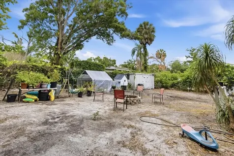 6031 71st Avenue N Pinellas Park FL 33781
