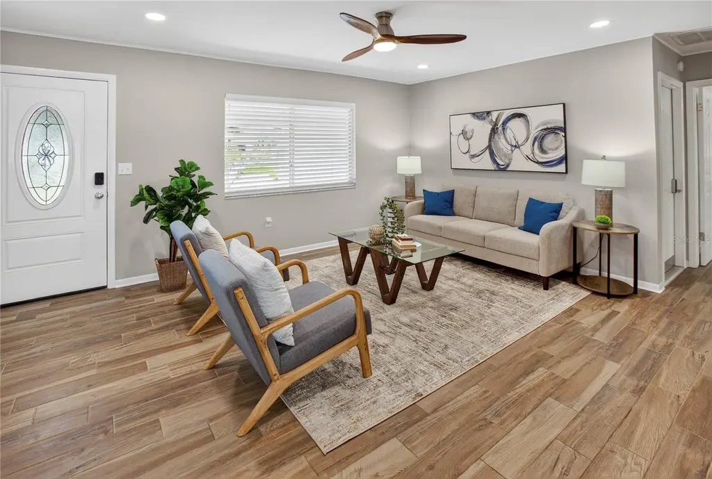 6345 Woodland Boulevard N Pinellas Park FL 33781