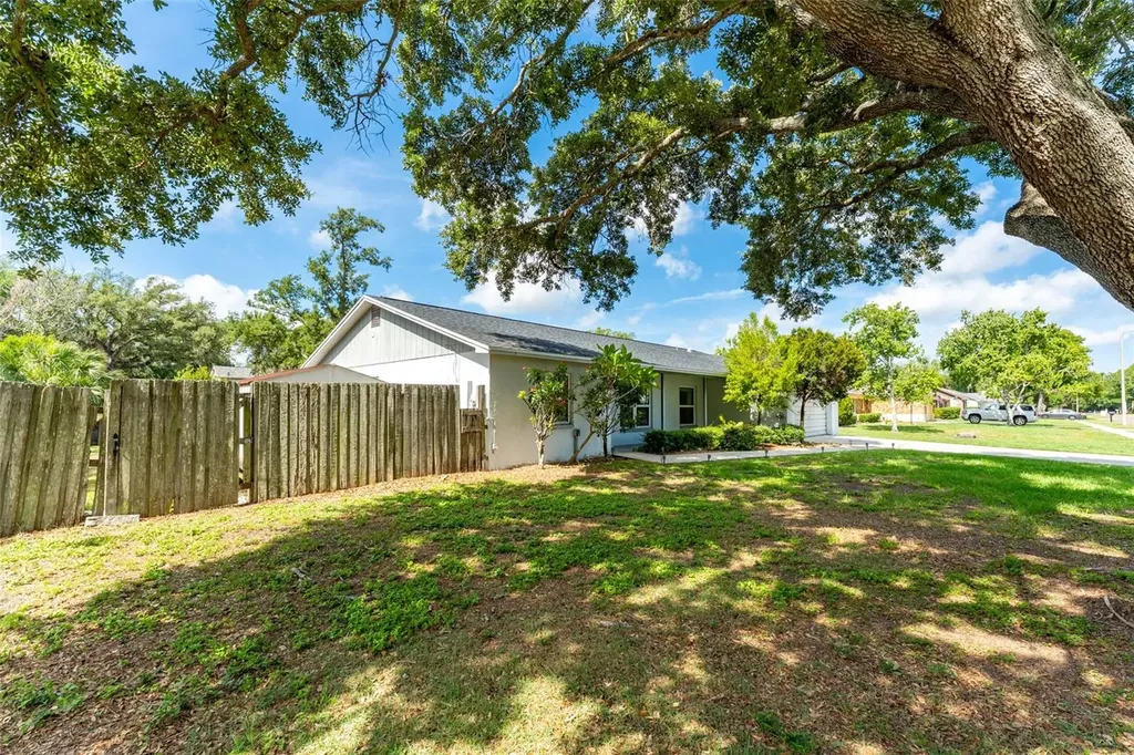 10817 Providence Oaks Drive Riverview FL 33578