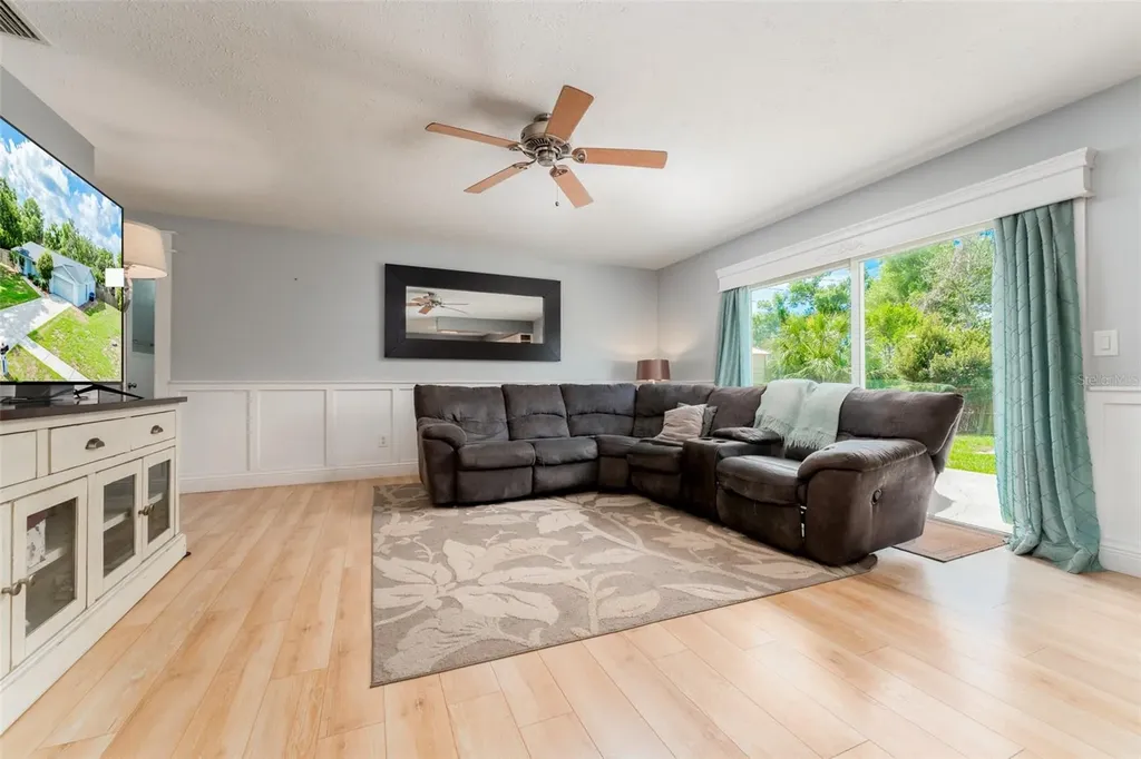 10817 Providence Oaks Drive Riverview FL 33578