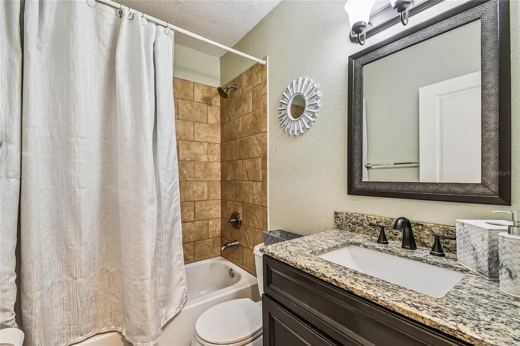 3225 71st Avenue N St Petersburg FL 33702