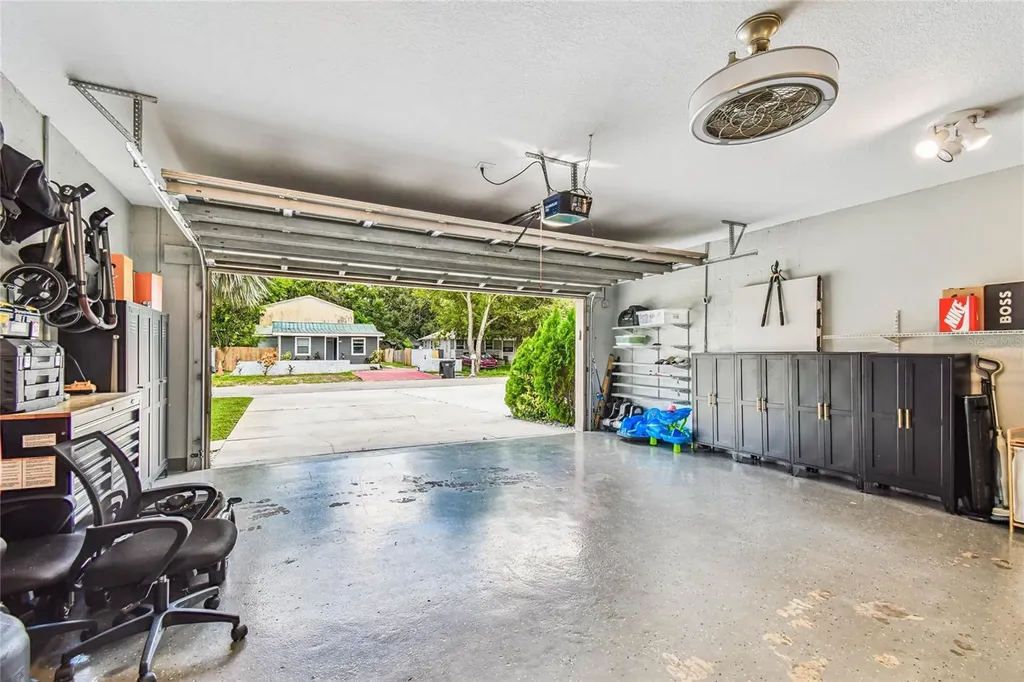 3225 71st Avenue N St Petersburg FL 33702