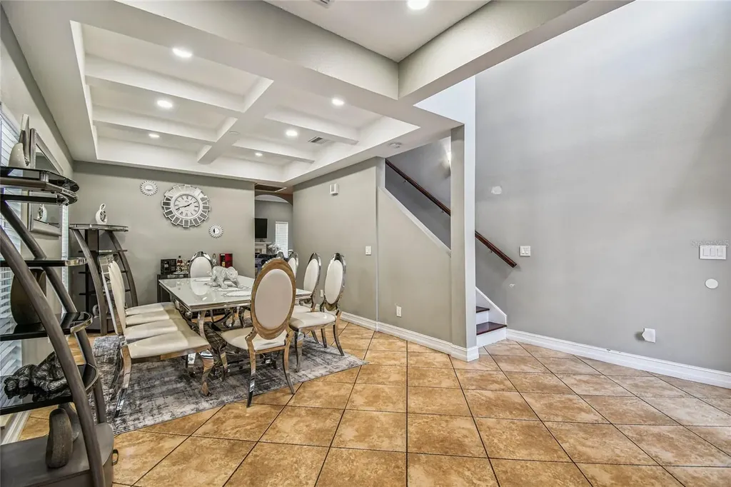 3225 71st Avenue N St Petersburg FL 33702