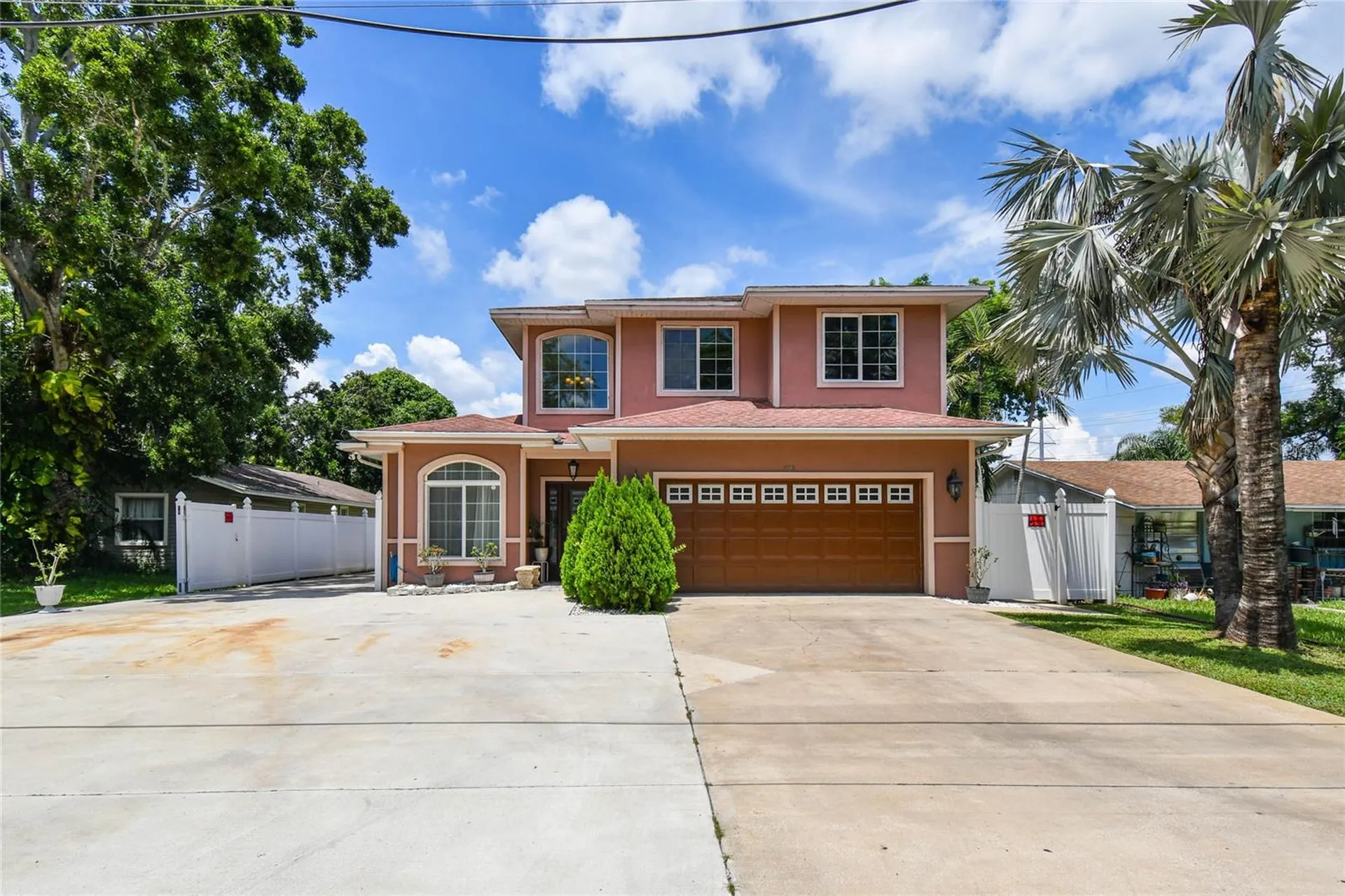 3225 71st Avenue N St Petersburg FL 33702