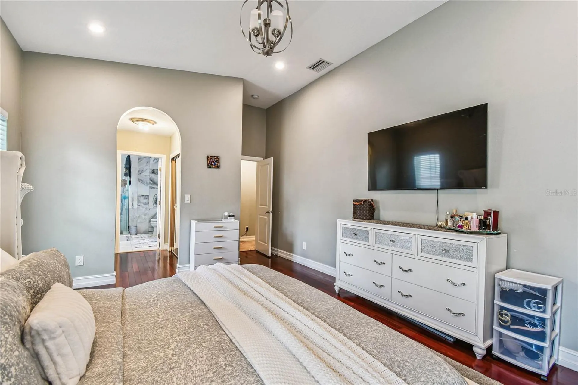 3225 71st Avenue N St Petersburg FL 33702