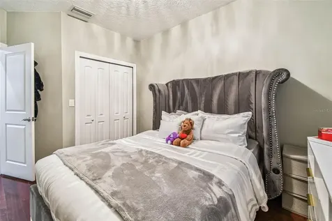 3225 71st Avenue N St Petersburg FL 33702
