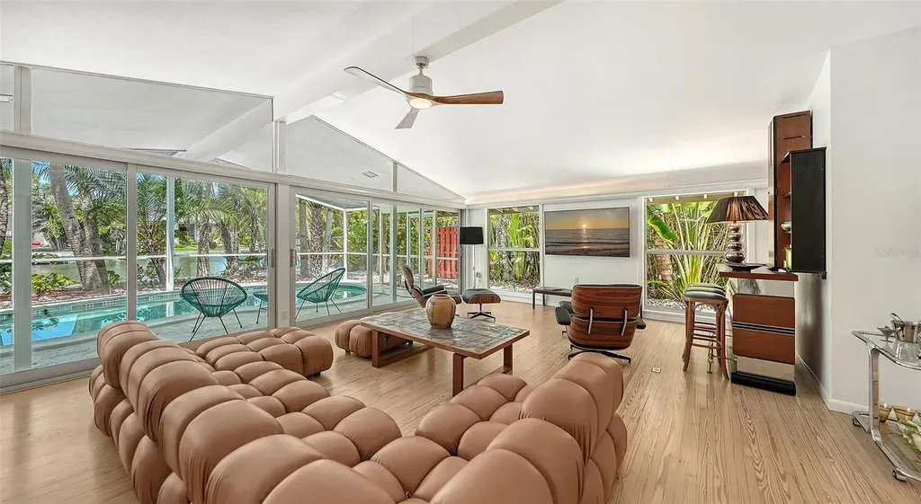 4830 Higel Avenue Sarasota FL 34242
