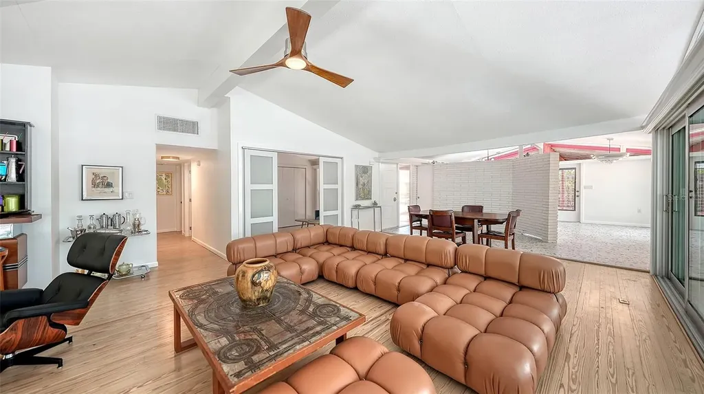 4830 Higel Avenue Sarasota FL 34242