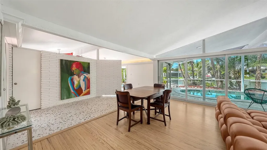 4830 Higel Avenue Sarasota FL 34242