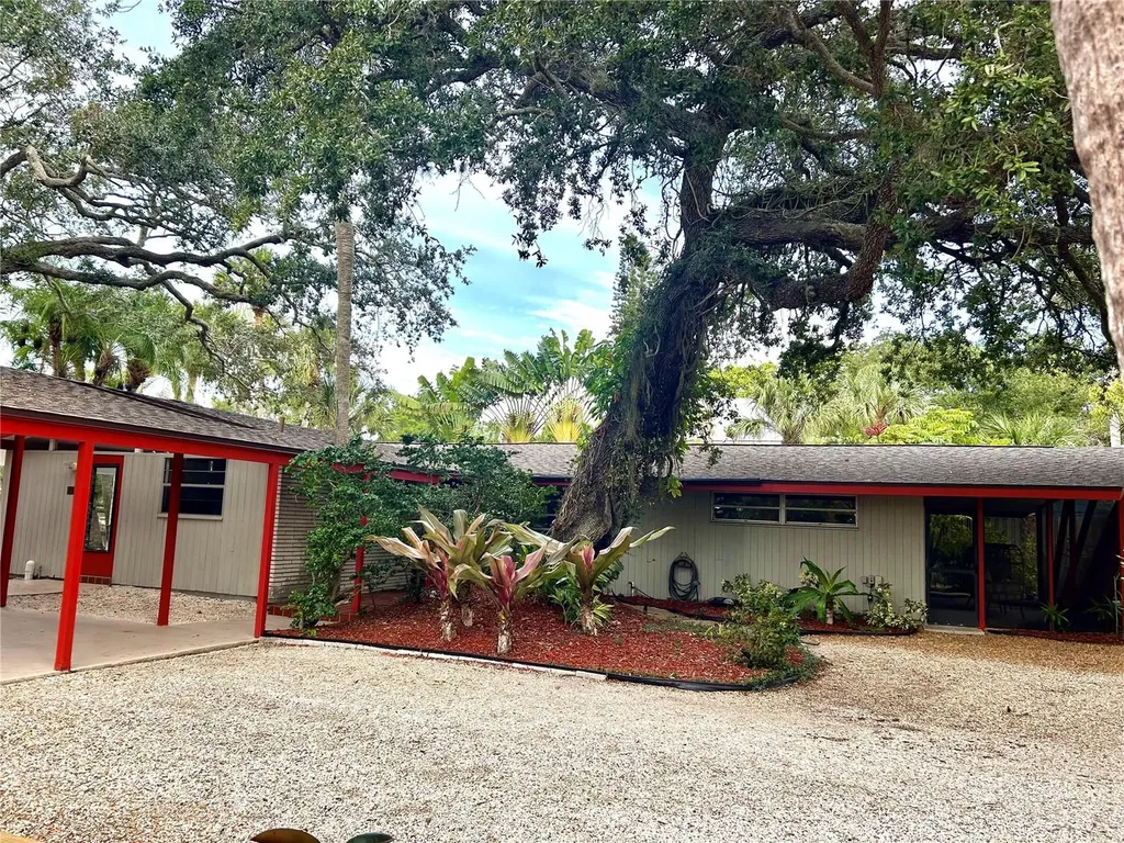 4830 Higel Avenue Sarasota FL 34242