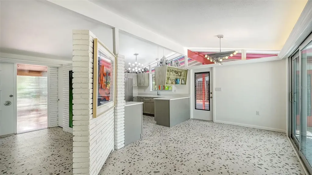 4830 Higel Avenue Sarasota FL 34242