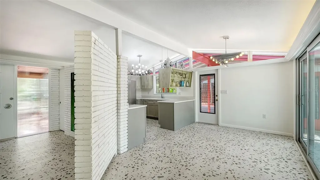 4830 Higel Avenue Sarasota FL 34242