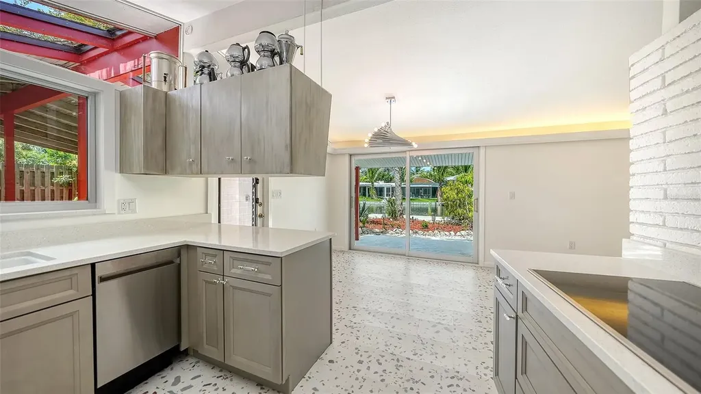 4830 Higel Avenue Sarasota FL 34242