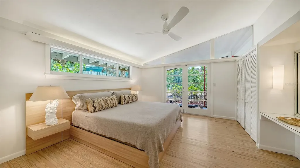4830 Higel Avenue Sarasota FL 34242