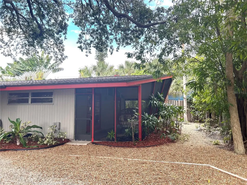 4830 Higel Avenue Sarasota FL 34242