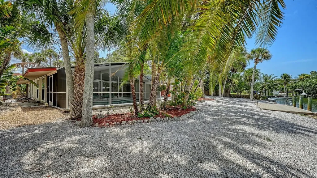 4830 Higel Avenue Sarasota FL 34242