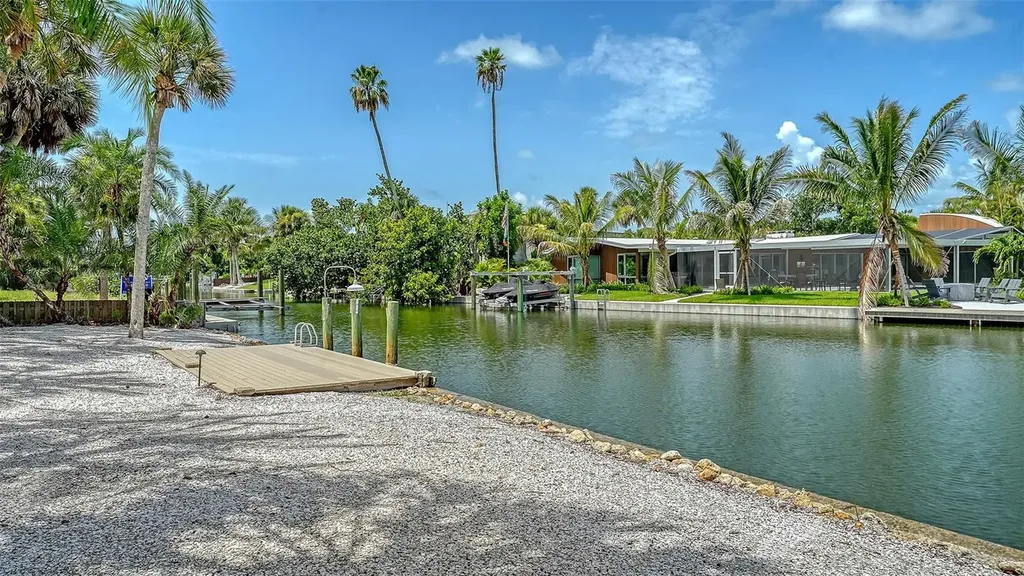 4830 Higel Avenue Sarasota FL 34242