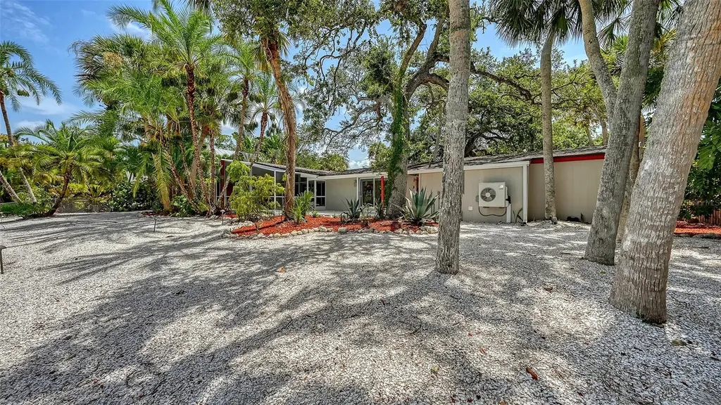 4830 Higel Avenue Sarasota FL 34242
