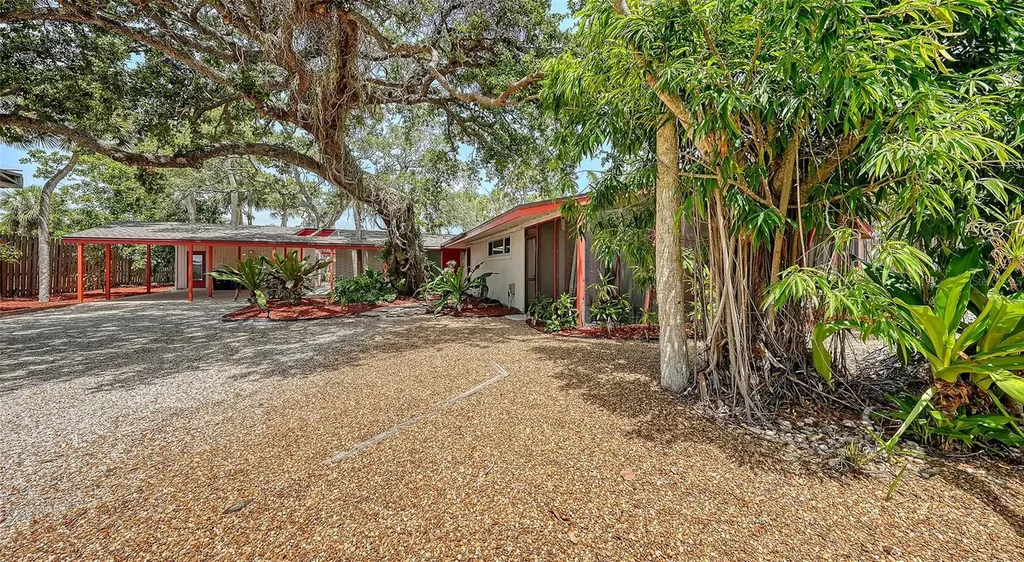 4830 Higel Avenue Sarasota FL 34242