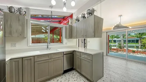 4830 Higel Avenue Sarasota FL 34242