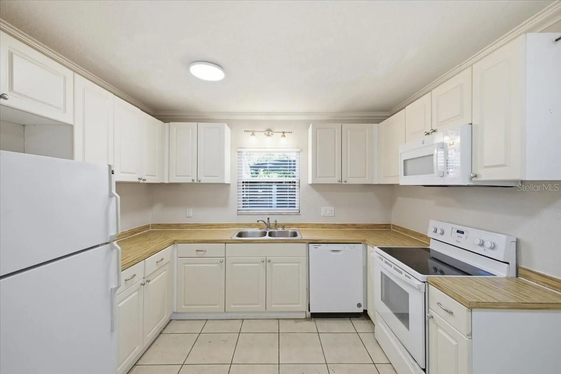 3308 3rd Avenue W Bradenton FL 34205