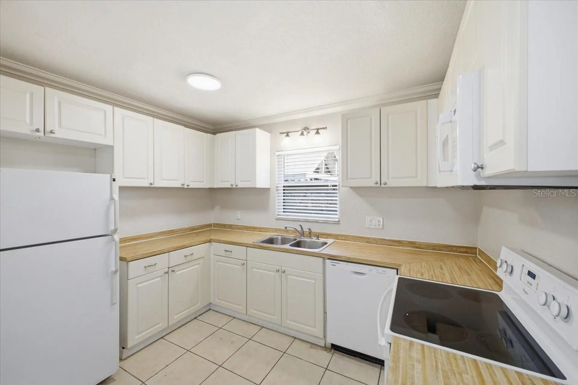 3308 3rd Avenue W Bradenton FL 34205