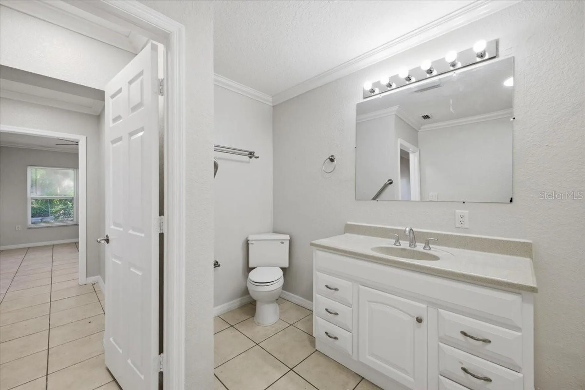 3308 3rd Avenue W Bradenton FL 34205