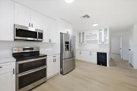 3308 3rd Avenue W Bradenton FL 34205