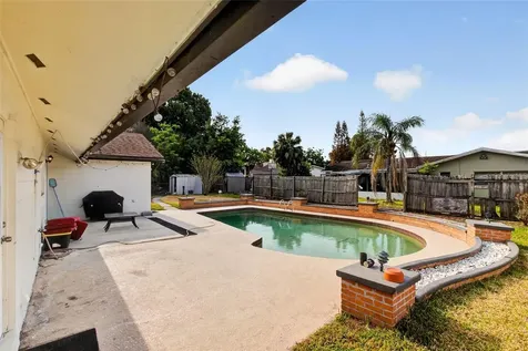 2738 Fireside Court Orlando FL 32839
