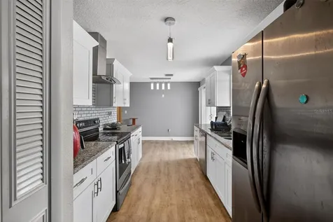 2738 Fireside Court Orlando FL 32839