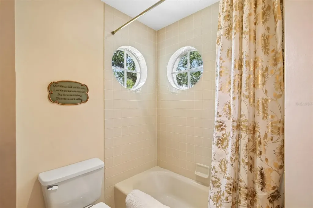 1706 Country Trails Drive Safety Harbor FL 34695