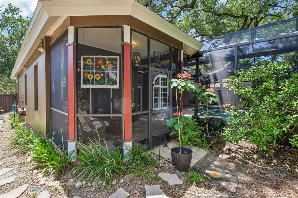 1706 Country Trails Drive Safety Harbor FL 34695
