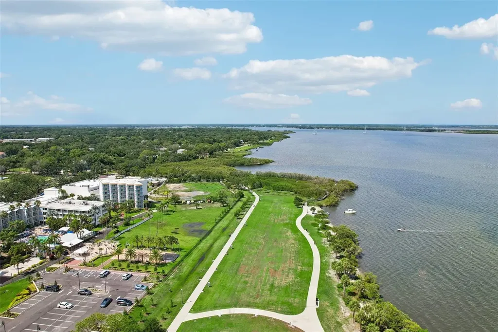 1706 Country Trails Drive Safety Harbor FL 34695