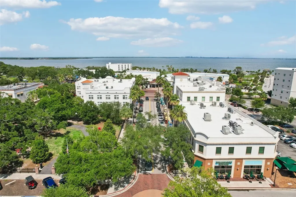 1706 Country Trails Drive Safety Harbor FL 34695